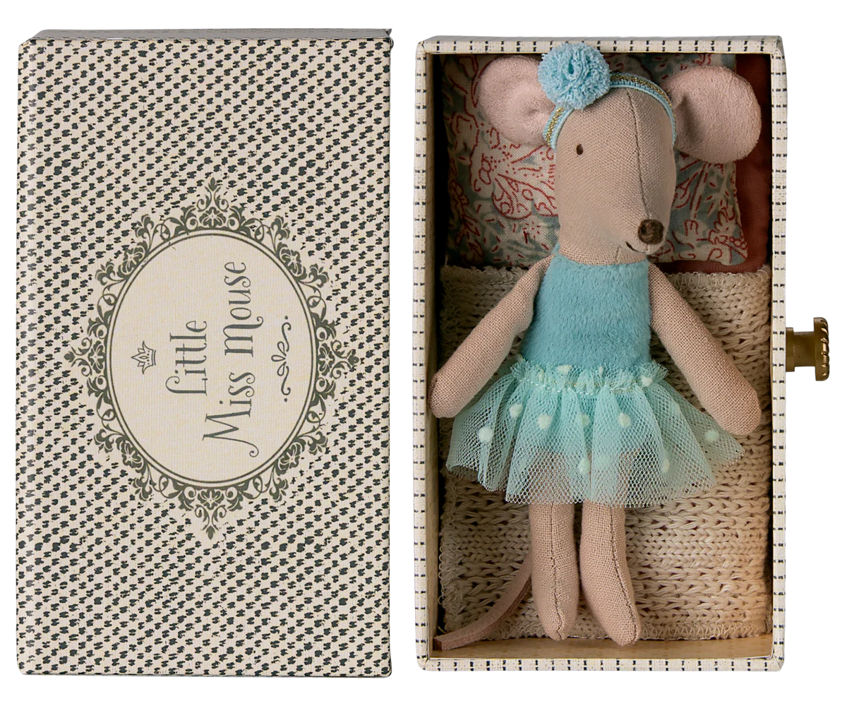 Myszka - Dance mouse, Little sister