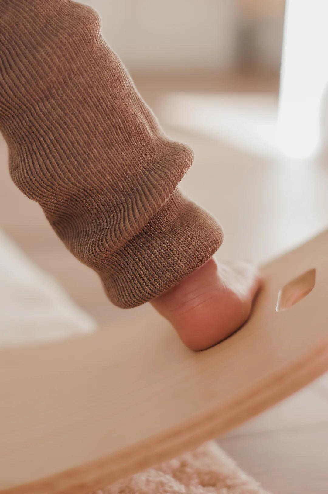 Legginsy z bawełny organicznej Roomy - Peanut Blend - L’enfant