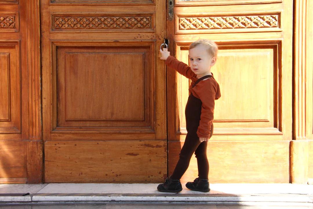 Rajstopy z bawełny organicznej z szelkami - Chocolate Brown - L’enfant