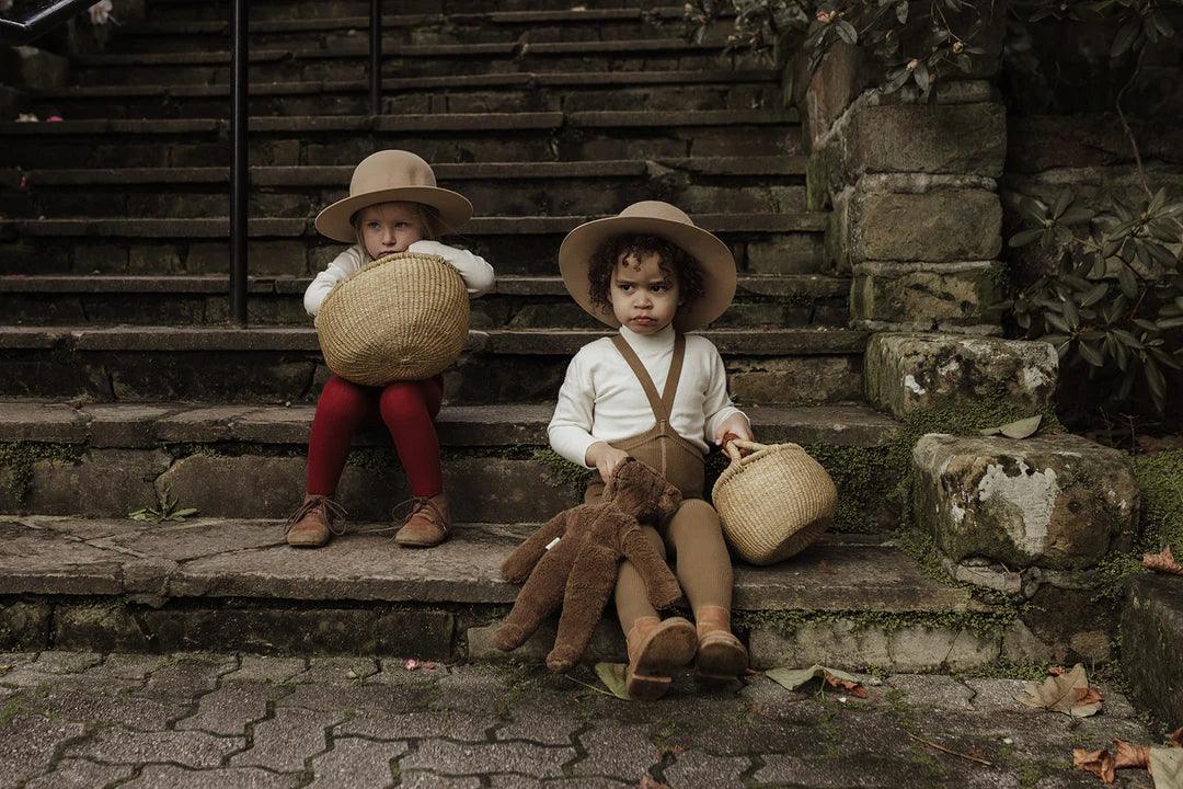 Rajstopy z bawełny organicznej z szelkami - Acorn Brown - L’enfant