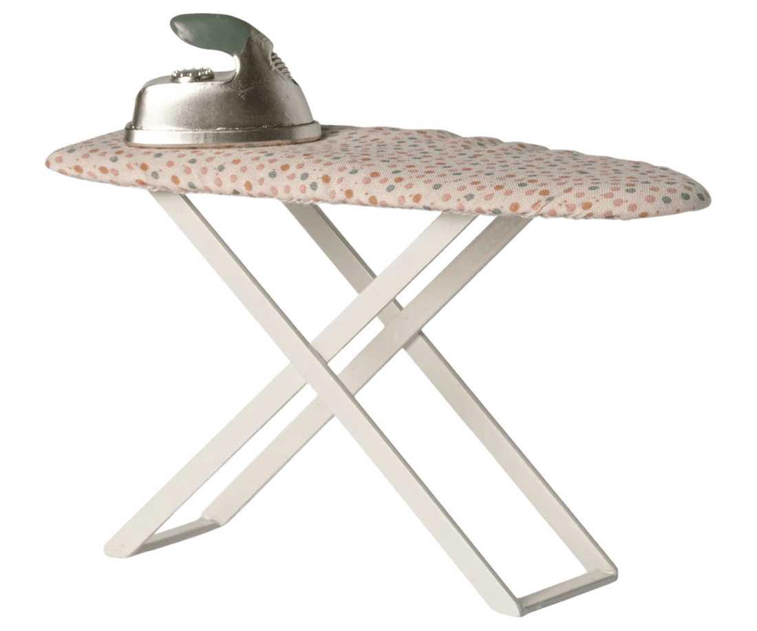 Akcesoria dla lalek - Iron and ironing board, Mouse - L’enfant