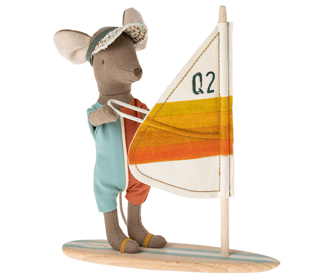 Myszka - Beach mice, Surfer big brother - L’enfant