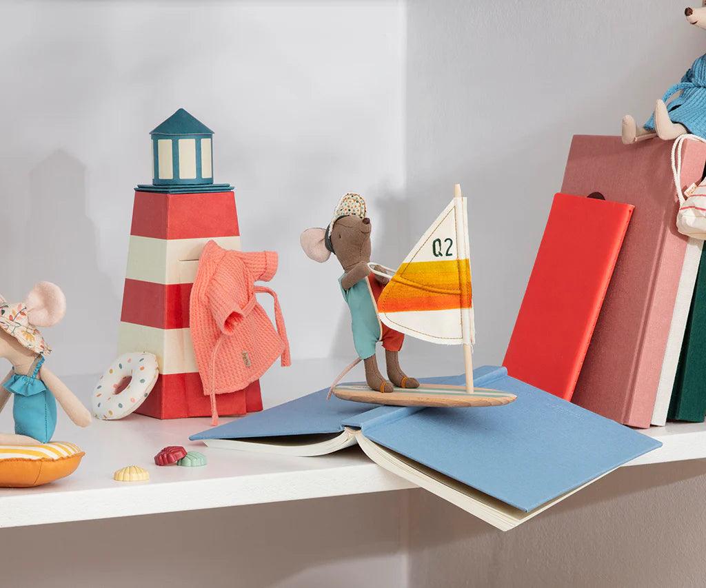 Myszka - Beach mice, Surfer big brother - L’enfant