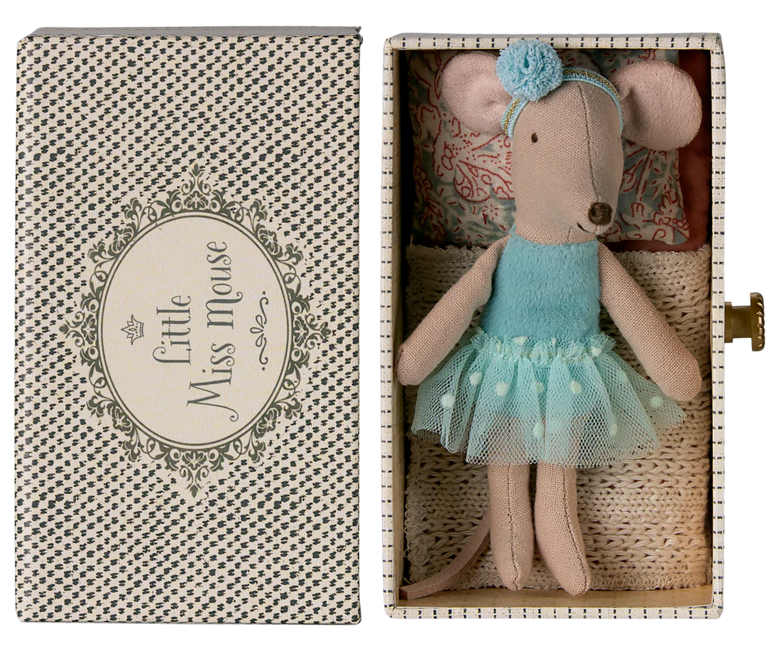 Myszka - Dance mouse, Little sister