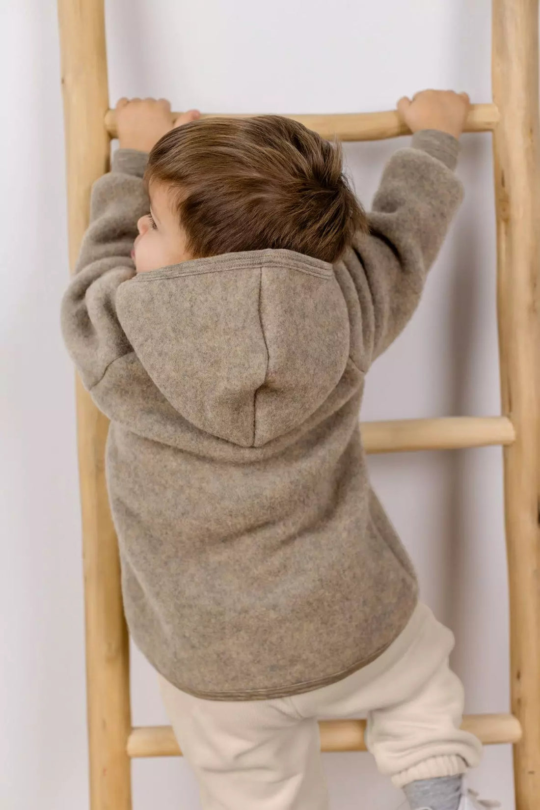 Kurtka z wełny merino walnut