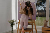 Legginsy z bawełny organicznej z szelkami - Creamy Lavender - L’enfant