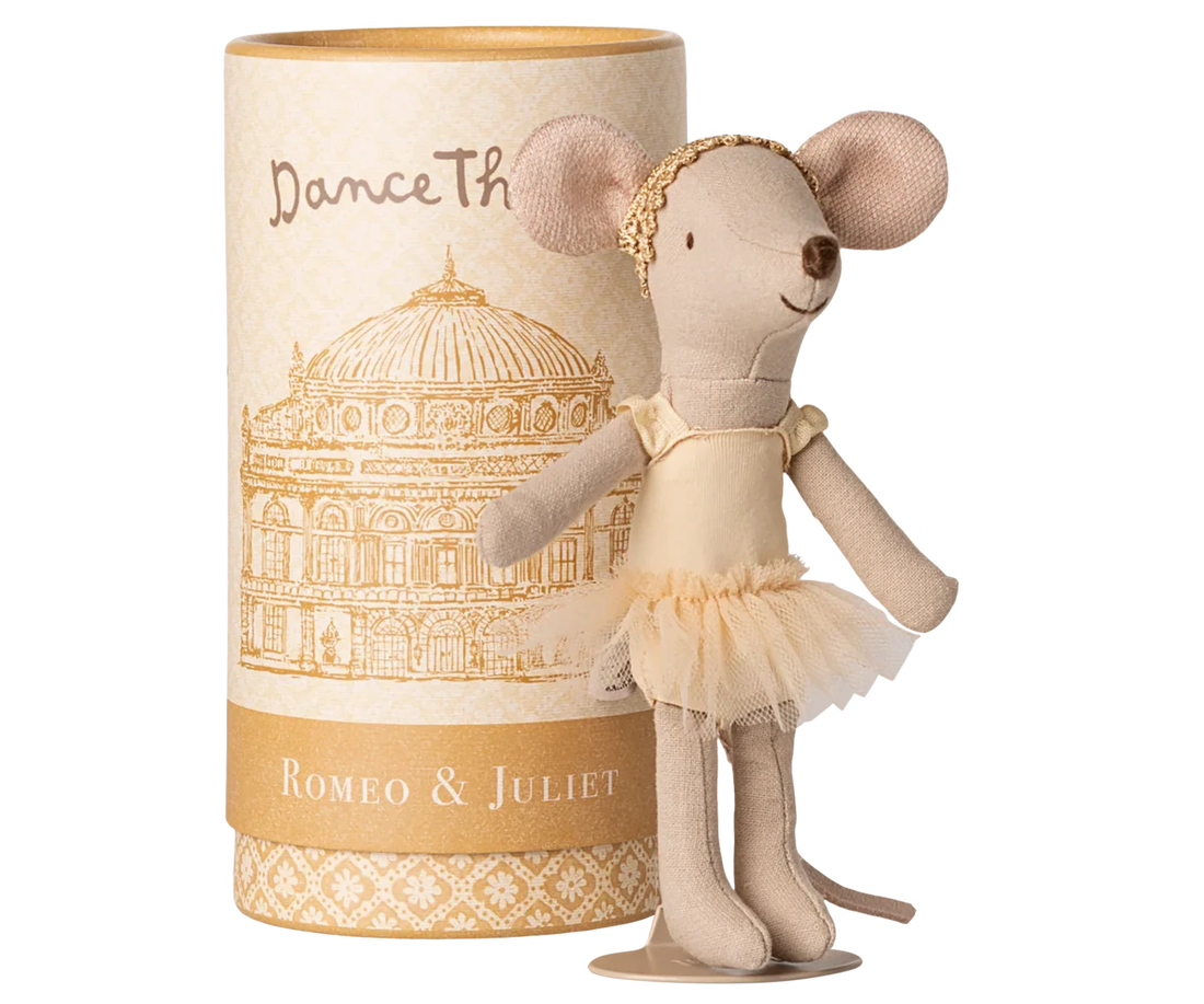 Myszka - Ballet dancer mouse, Big sister