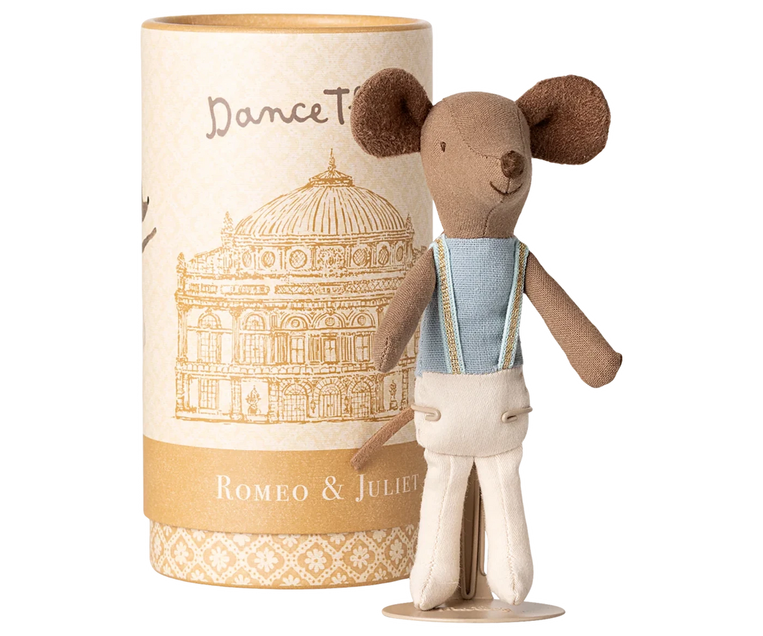 Myszka - Ballet dancer mouse, Big brother