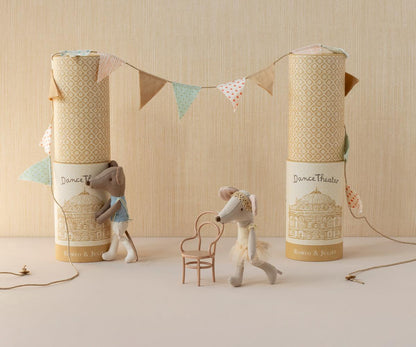 Myszka - Ballet dancer mouse, Big sister