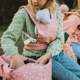 Nosidełko dla lalek Dinkum - Polka Dot - L’enfant