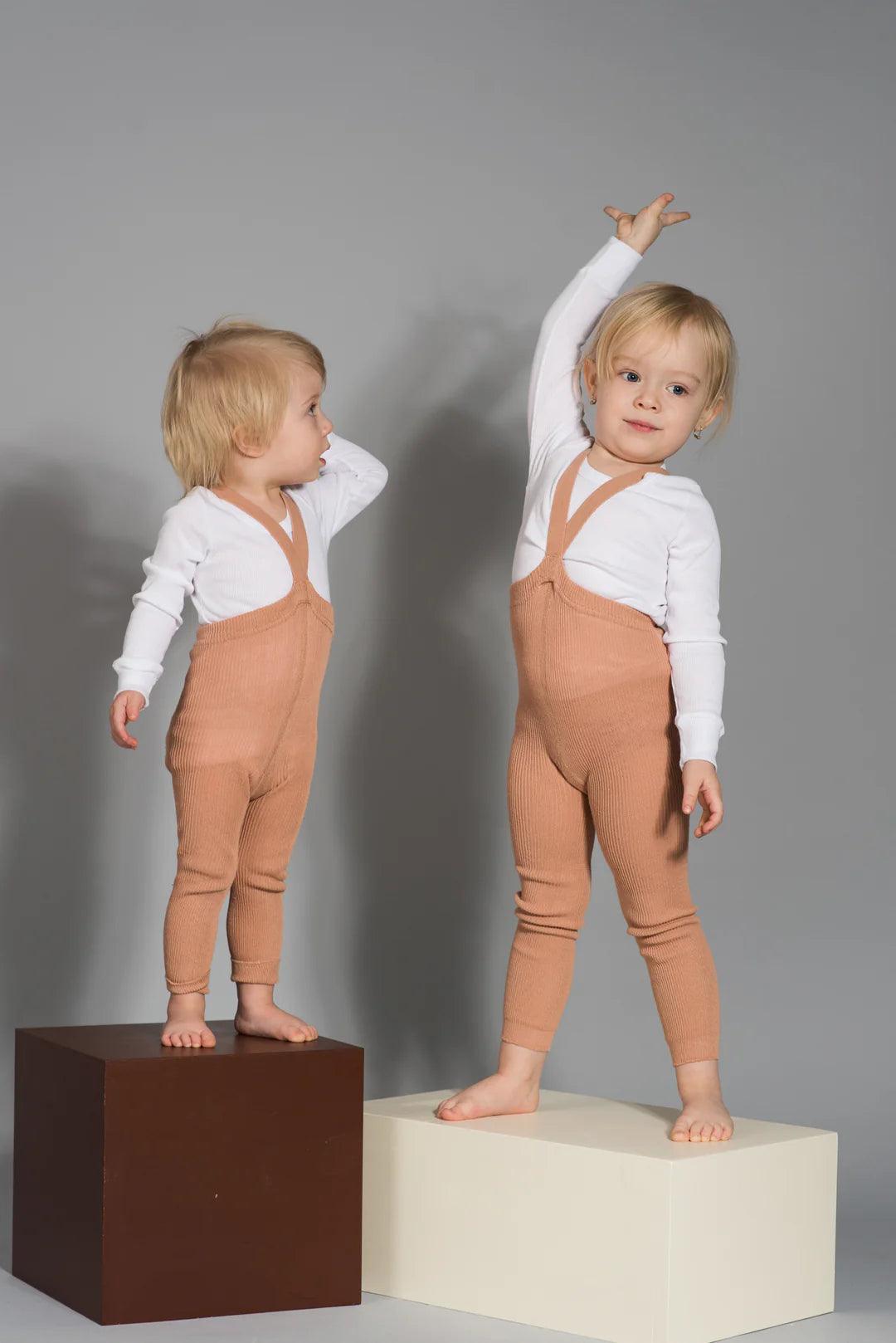 Legginsy z bawełny organicznej z szelkami - Light Brown - L’enfant