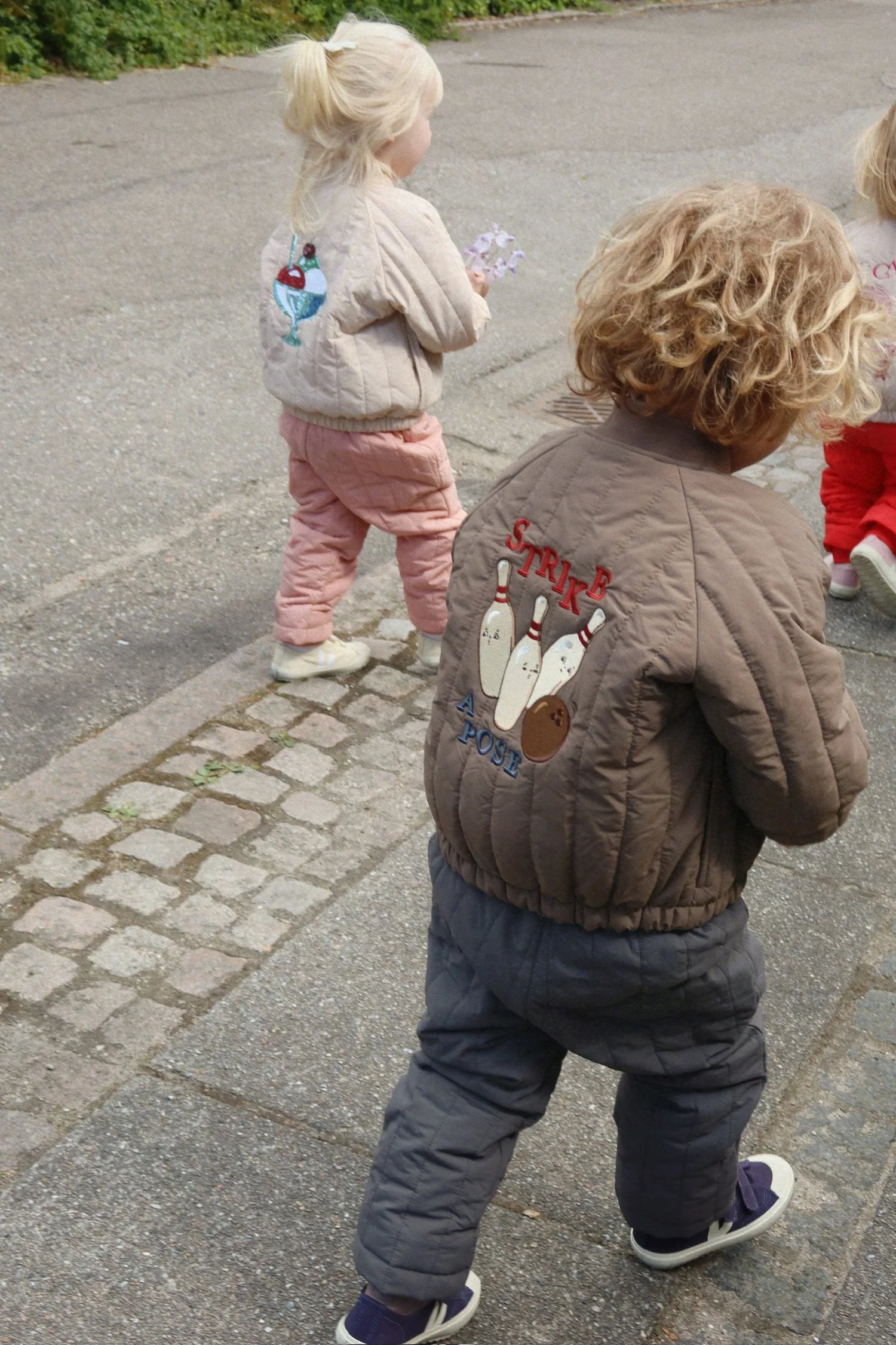 Bomberka Juno - Walnut