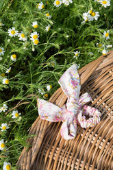 Gumka scrunchie Akimmi - Cream Bucolia Fields - L’enfant