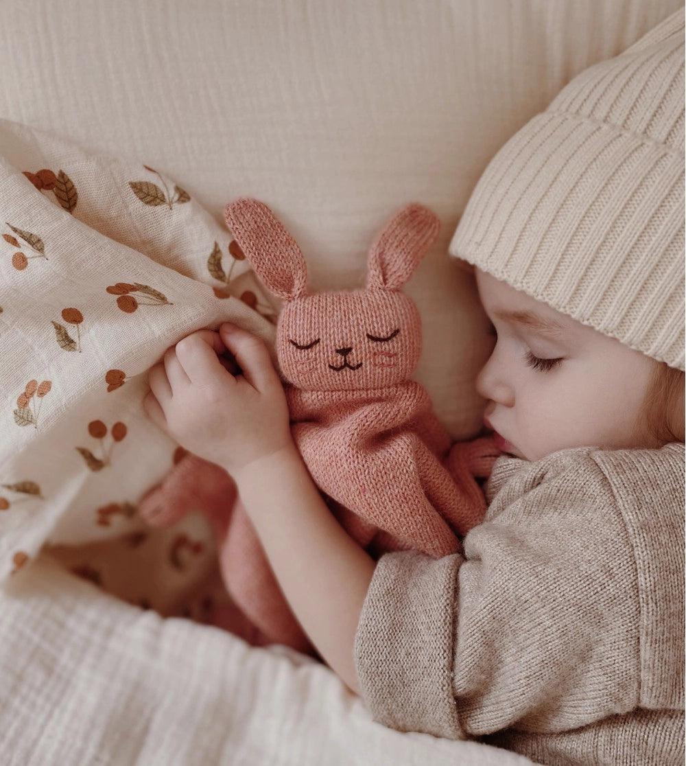Pierwsza przytulanka królik - Rose - L’enfant